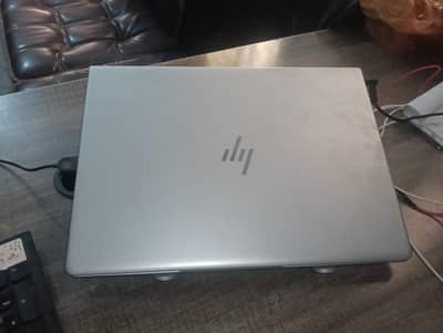 HP Core-i5 (8 + 256 SSD)