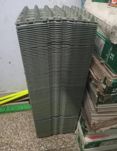eggs carrier with trays