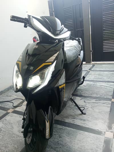 Chang Jiang Electric Scooter 1200 Watt