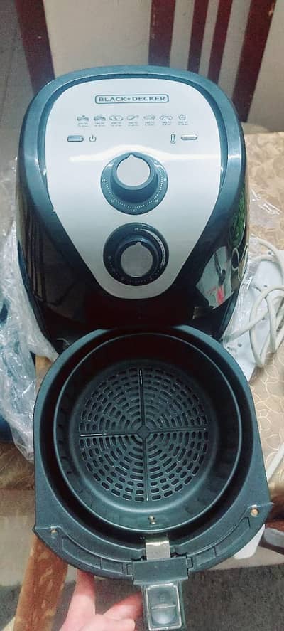 Black & Decker Air Fryer AF 200 IMPORTED NEW CAME FROM ABROAD