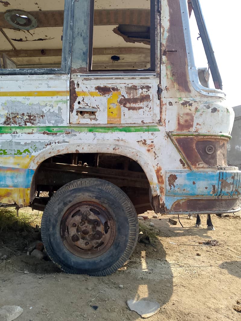 bed ford mini bus 4