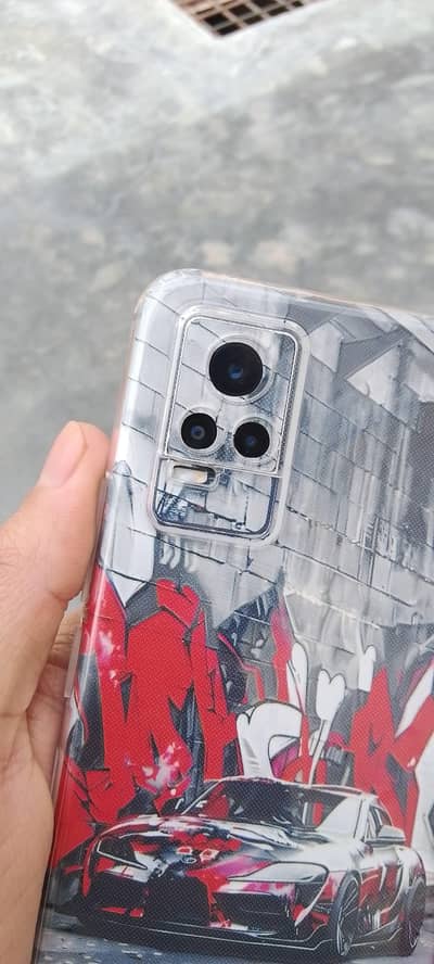 vivo v21e with box charger 10 by 10 condition flagship model 8+4.128