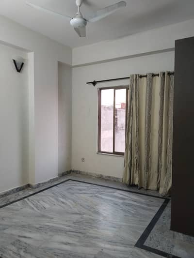 Two-bedroom unfurnish apartment available for rent wapda meter gas available