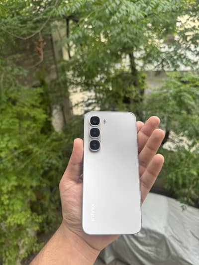 Infinix Hot 60 Pro