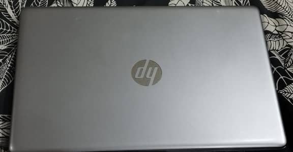 Hp 240 G7 I3 8th gen '8gb ram 240gb ssd