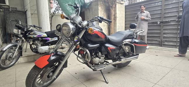 heavy cruiser bike
