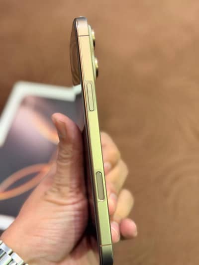 I phone 16 pro max (PTA Approved)
