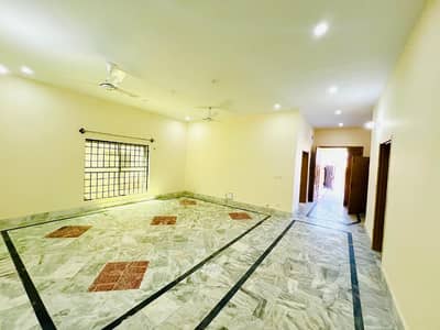 14 MARLA FULL HOUSE FOR RENT F-17 ISLAMABAD ALL FACILITY AVAILABLE CDA PPROVED SECTOR