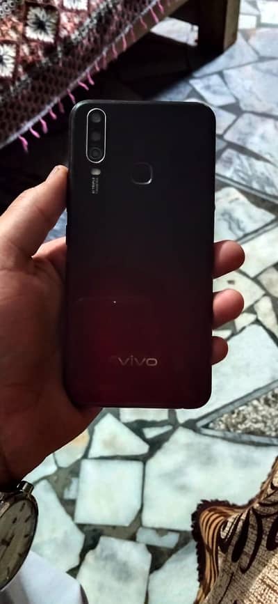Vivo y15 4 64  5000mah
