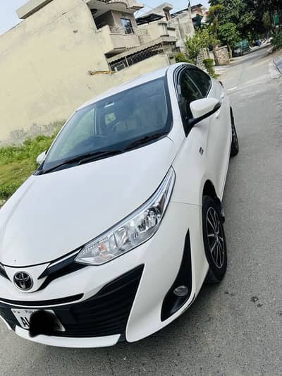 Yaris 1.3  CVT Ativ