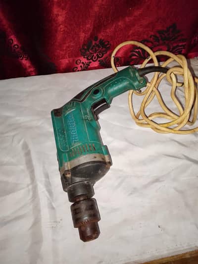 Makita drill machine