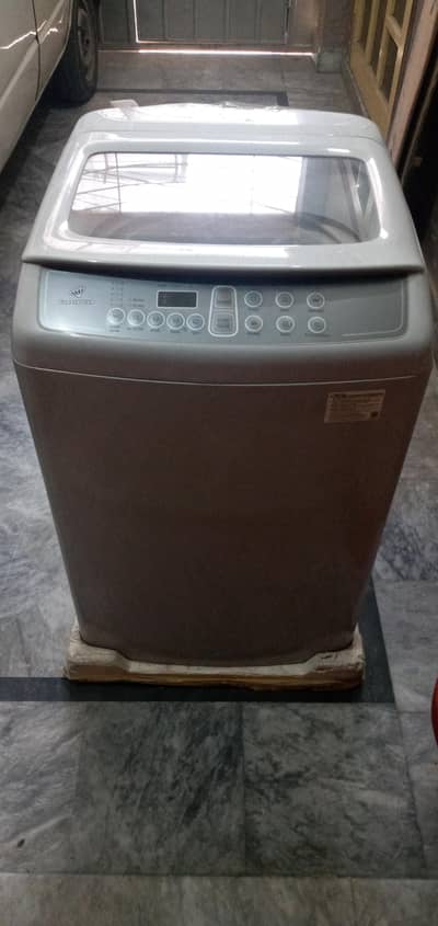 Samsung fully automatic unused washing machine for sale.