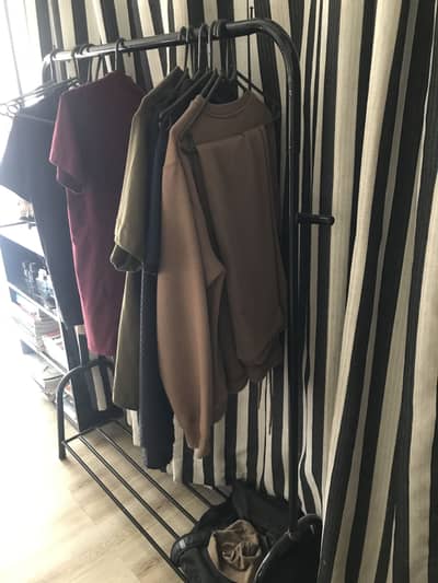 Cloth hanging Stand Urgent Sale