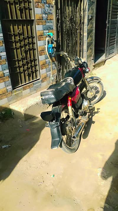 olny flie ha copy ni ha engine good  ha condition ap ka  sama ha