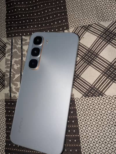 hot 60 pro best mobile condition normal ha ajao check krlo seal pack h