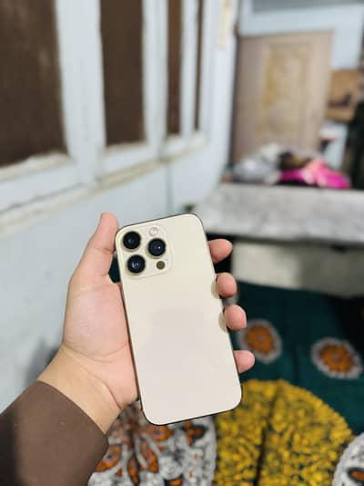 Iphone 14 pro factory unlocked(exchange possible)