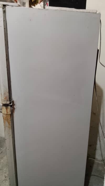 Dawlance fridge used