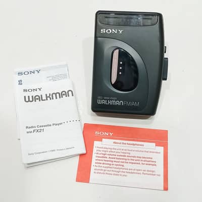 Sony WM-FX21 Walkman FM/AM Cassette Player | Assembled in Malaysia