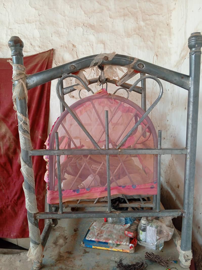 اچھے کنڈیشن میں ہے 2