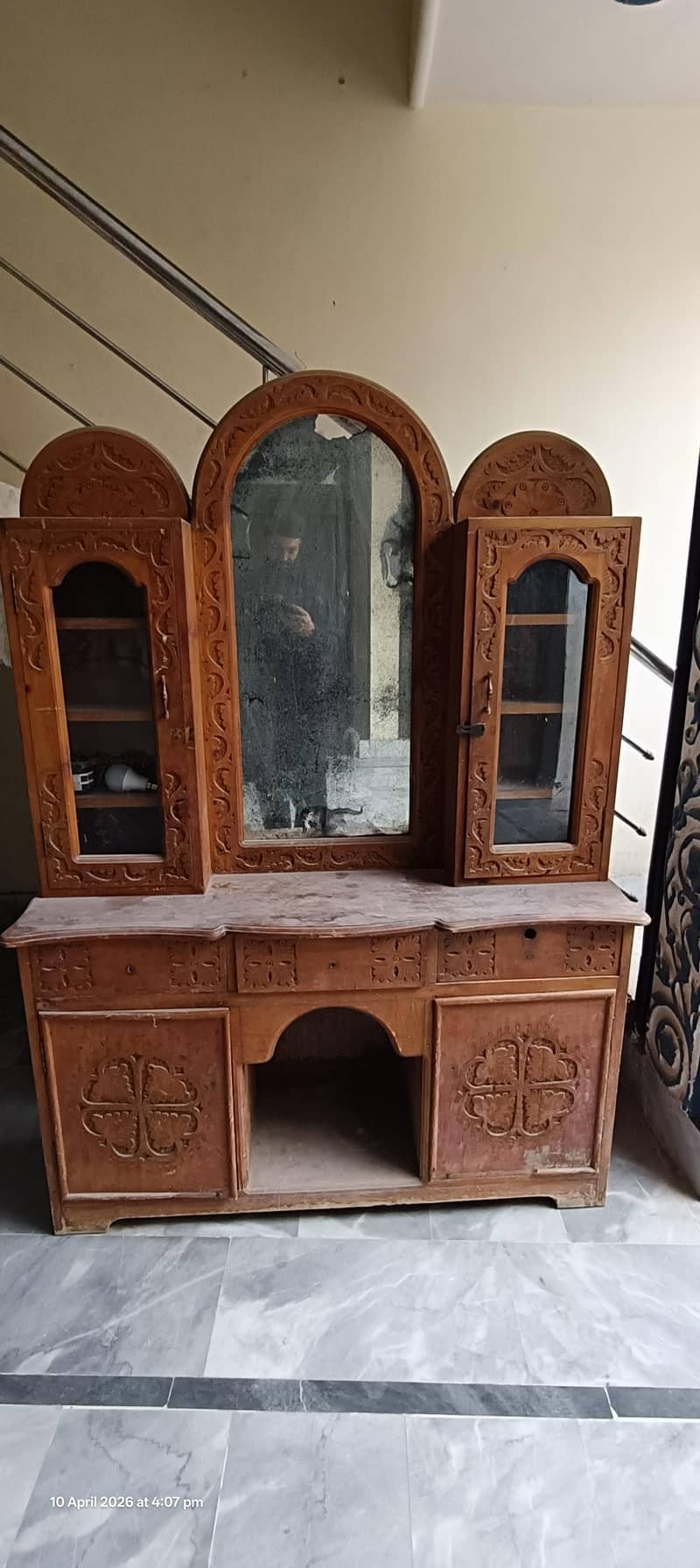 diyar dressing table 1