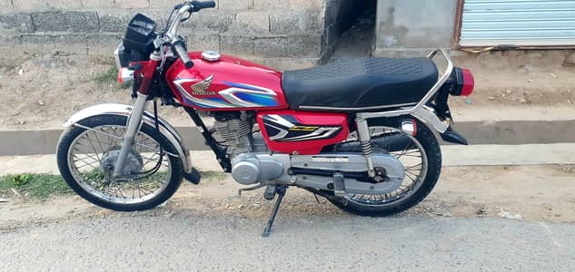 125 2022 perfect condition exchange possible