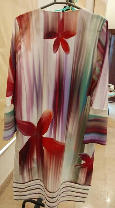 Original Lulusar Floral Printed Kurti | Elegant Summer Wear | Like New