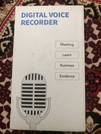 Digital voice recorder