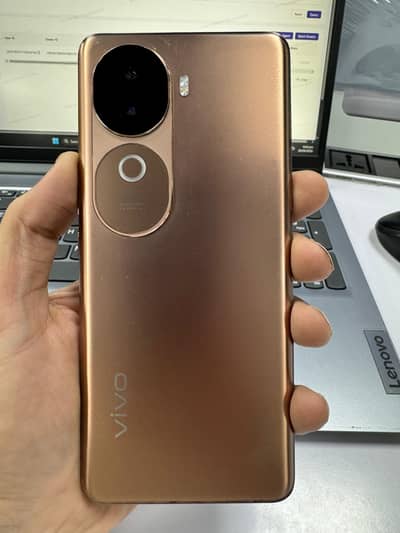 Ram 8 + 8 phone storage 256