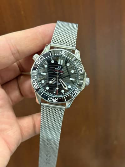 Omega-style luxury inspired Watch  ya “Luxury-inspired watch”