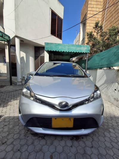 toyota vitz F 1.0 2014/2018