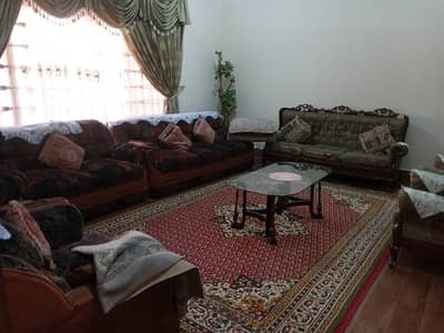 1 Kanal Beautiful Single Unit House In Pak Town