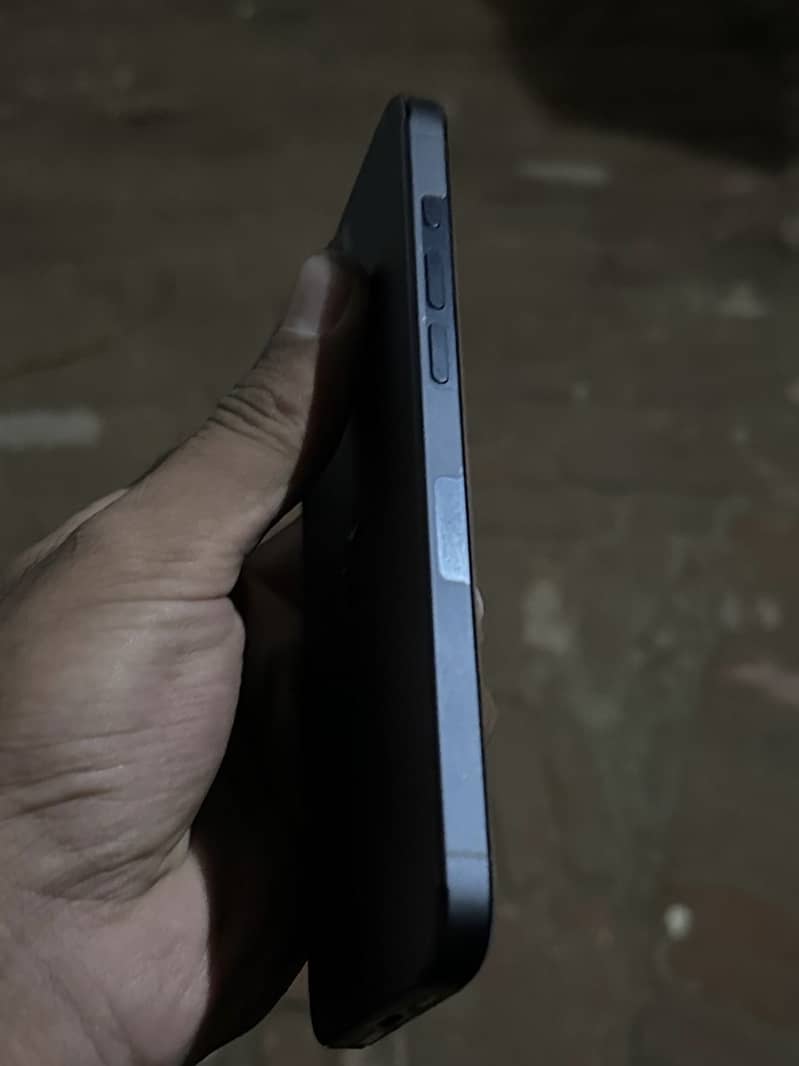 Iphone 15 pro max 3