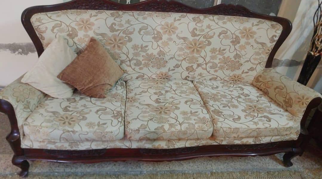 Sofa Set with Table 9