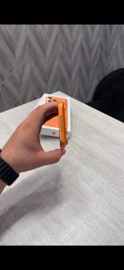 iPHONE 17 PRO MAX (NON PTA)