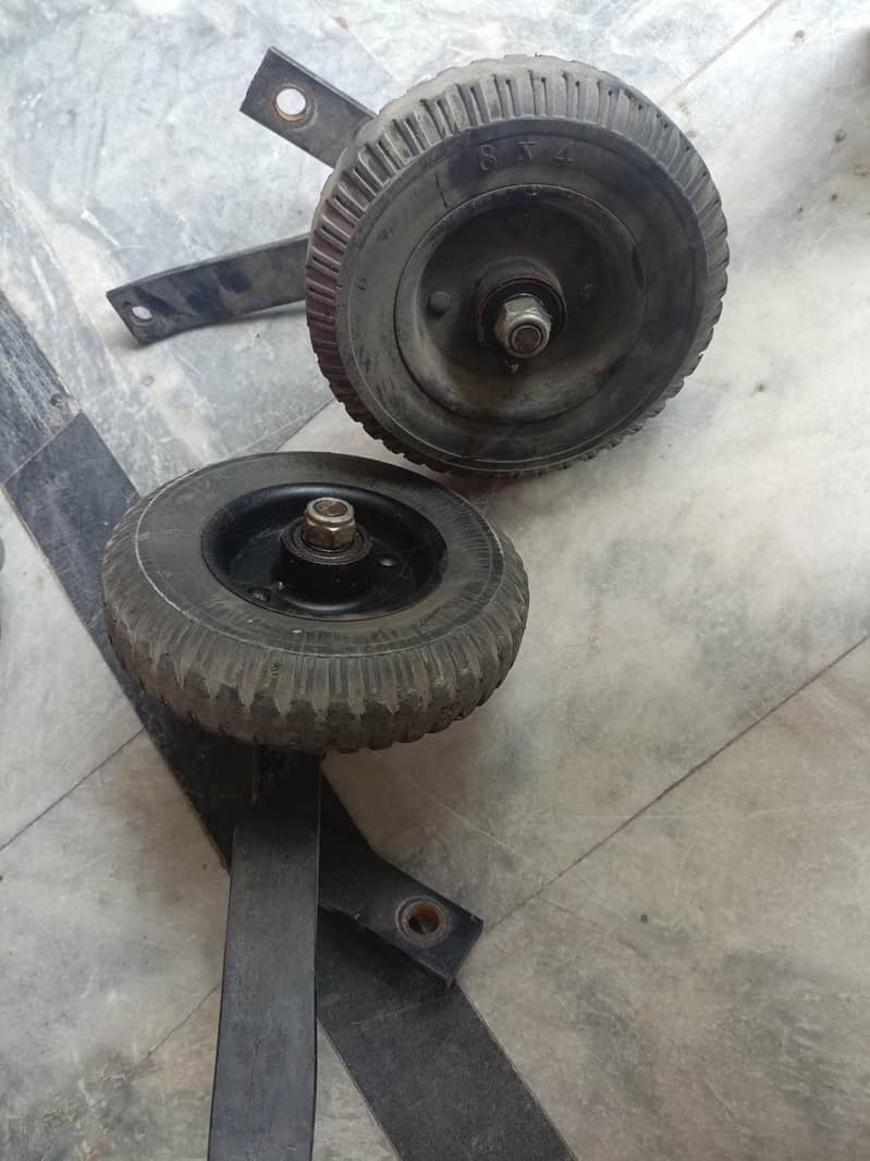 scooty supporting tyre 0