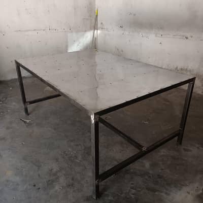 iron table with stainless steel sheet