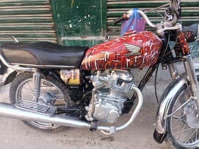 bike bout acha ha koi Kam nhi ha bike ka saf sutra ha