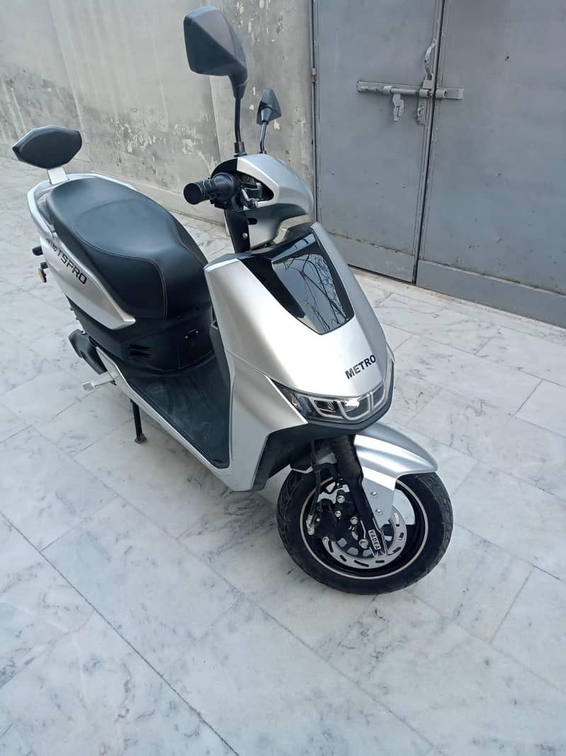 Metro T9 Pro - Mint Condition - 100km+ Range - Ultimate Fuel Saver 4