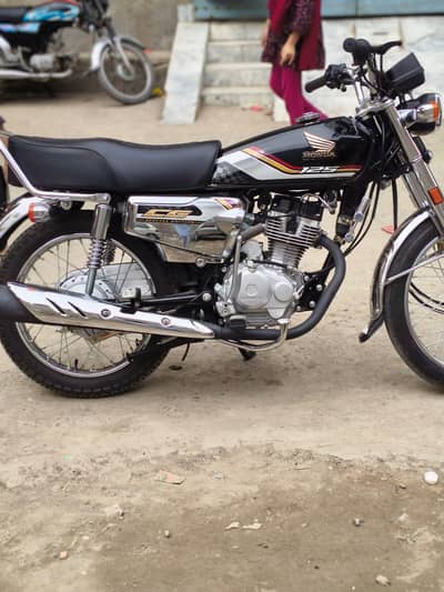 Honda CG 125 Special Edition|Year 2026| One Hand Used, Urgent Sell