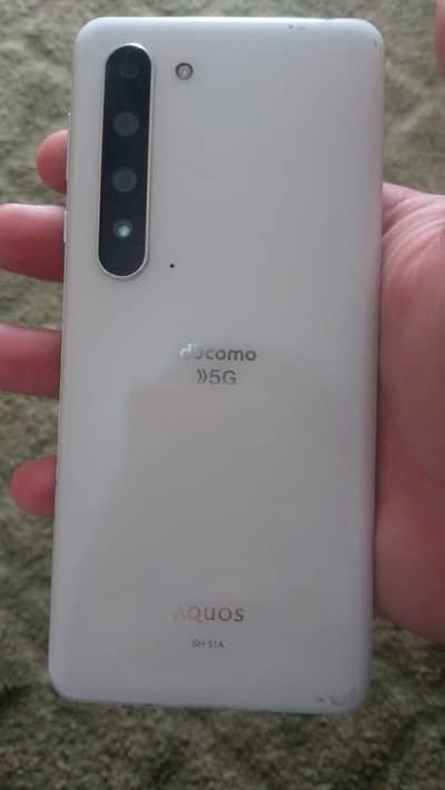 Aquos R5G 12/256