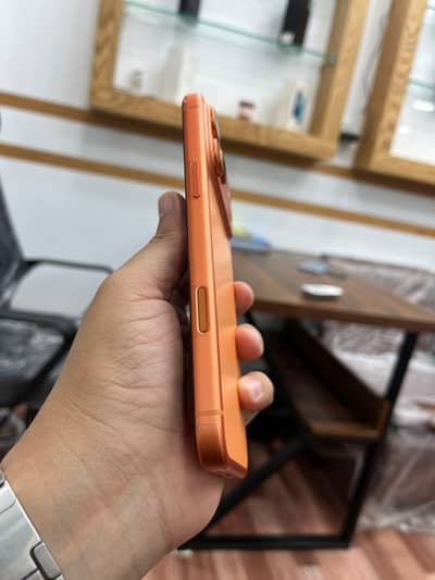 iPhone 17 pro max 256gb orange sim lock