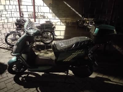 Revoo bike 10/10 new