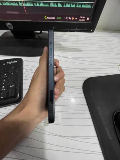 Iphone 13 (Non PTA Factory Unlock)