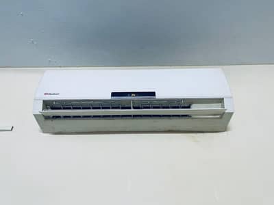 Dawlance - 1.5 ton - Non Inverter Split AC - Good Condition