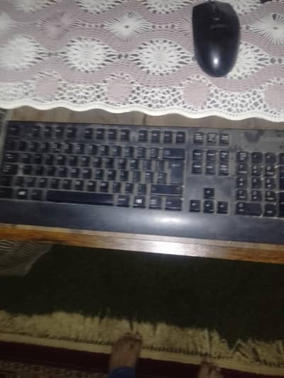 24 inch monitor i7 PC 2gb grapic card and GTA 5