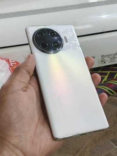 Spark 20 pro plus with box charger
