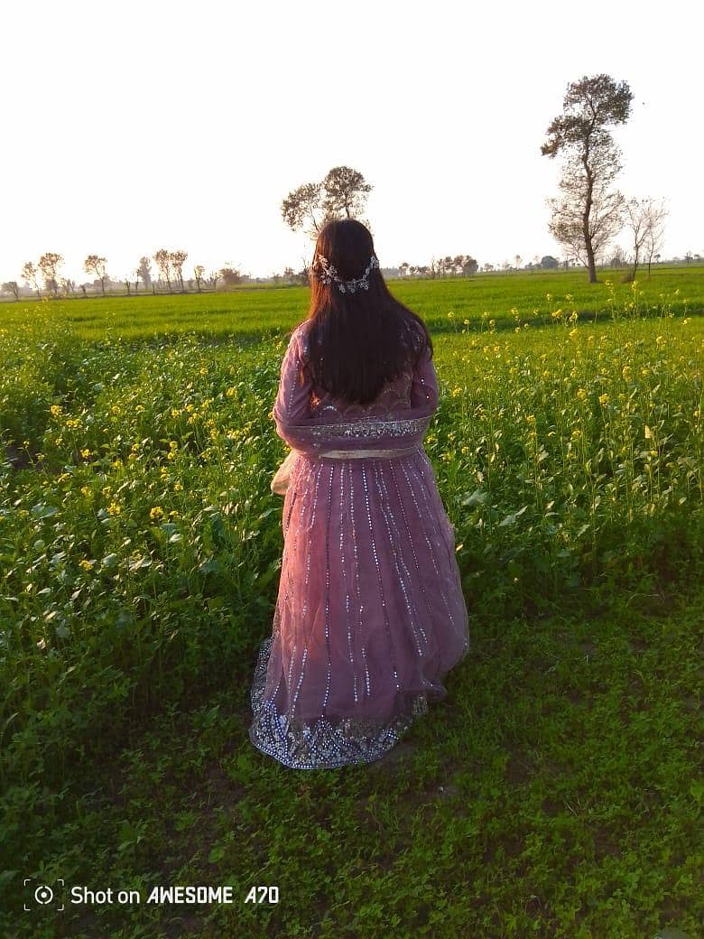 خوبصورت اور منفرد ہینڈ میڈ ڈریس سیل کے لیے 2