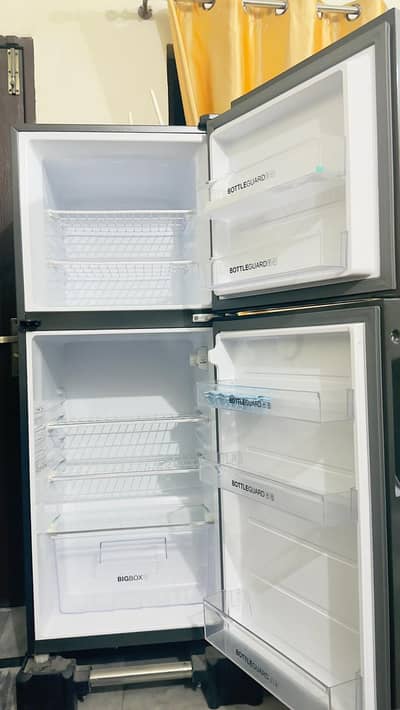 Haier Red Glass Refrigerator HRF-246EPRA 216L