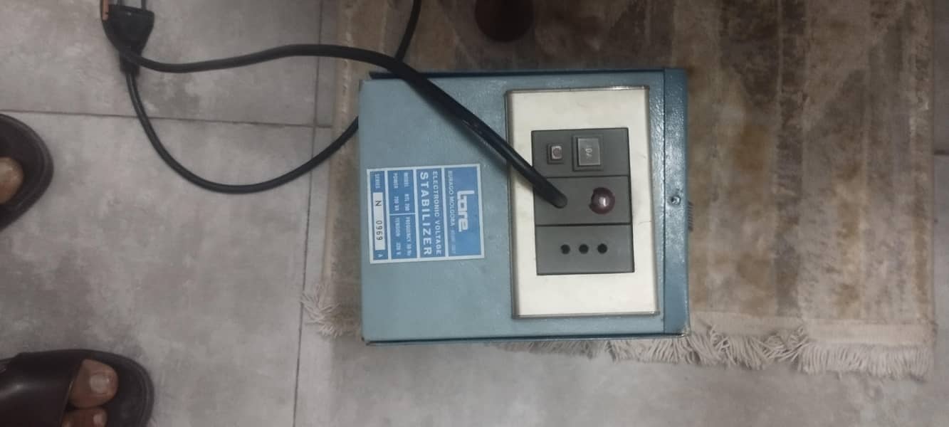 Electronic Voltage Stablizer 1