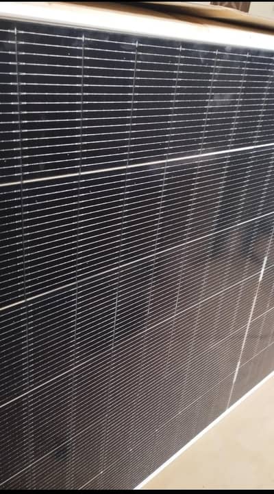 Jinko 580 Watts Bifacial Solar Panel  Tier 1